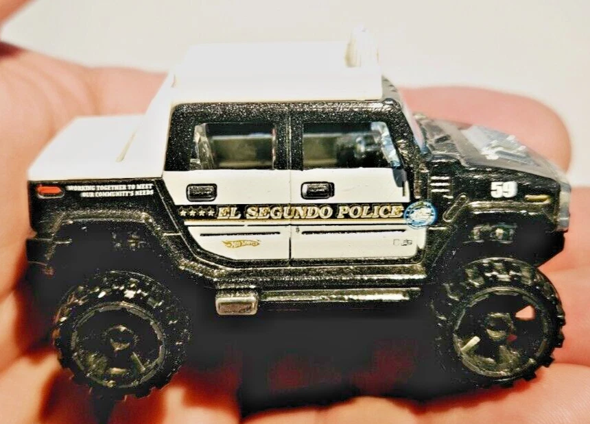 Hot Wheels Hummer H2 El Segundo Police loose diecast vehicle sure to impress - Image 2 of 4