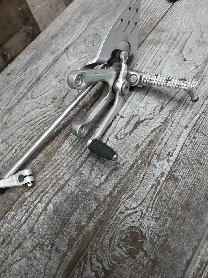 05 03-05 Yamaha YZF R6 YZF-R6R 2005 05 03-05 conjunto de cambios delantero izquierdo trasero Foto 4 de 4