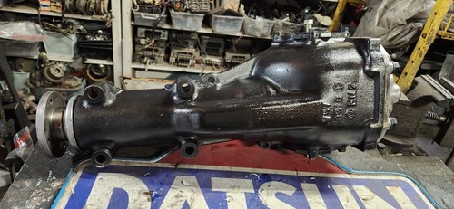Datsun Nissan 70-83 240z 260z 280z 280zx Auto 720 4x4 OEM r180 Differential 4.11 - Picture 10 of 10