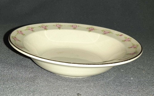 Taylor Smith Taylor - Small Pink Floral Design - Dessert / Fruit / Berry Bowl - Picture 2 of 3