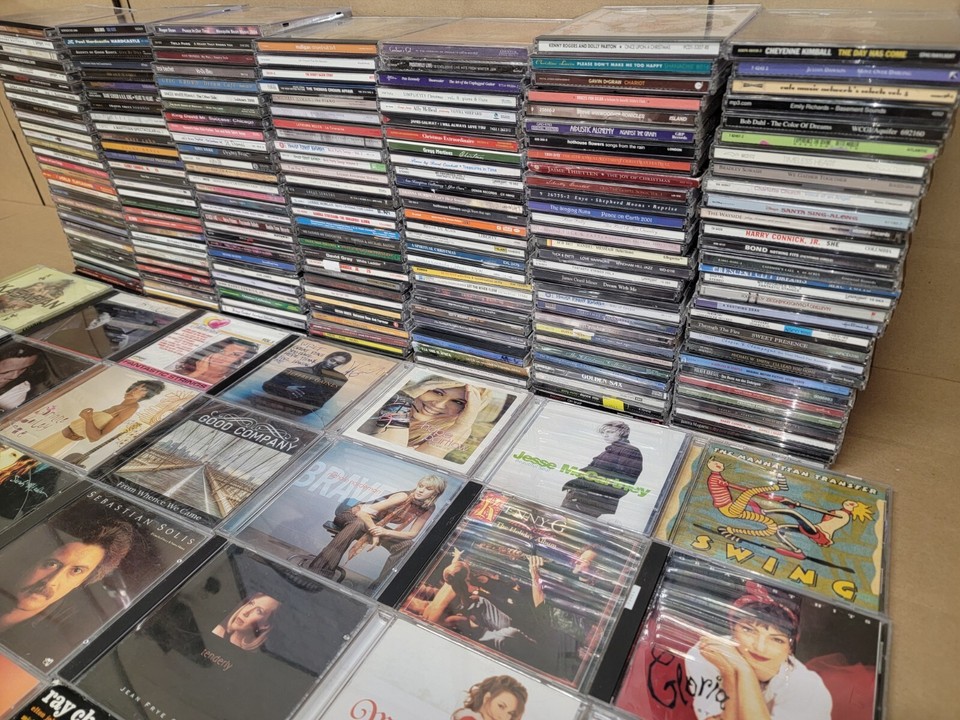 Lot of 100 Assorted CDs MIX ALL Genres Artwork+Case RANDOM BUNDLE ...