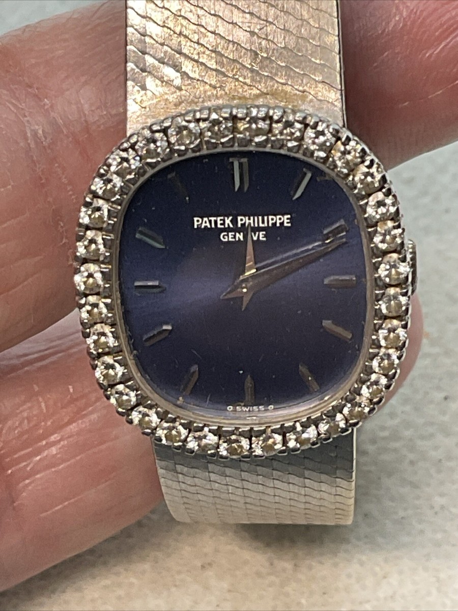 PATEK PHILIPPE プレート Patek Philippe 2024 Limoges Porcelain Dish – Guilloché Blue Design