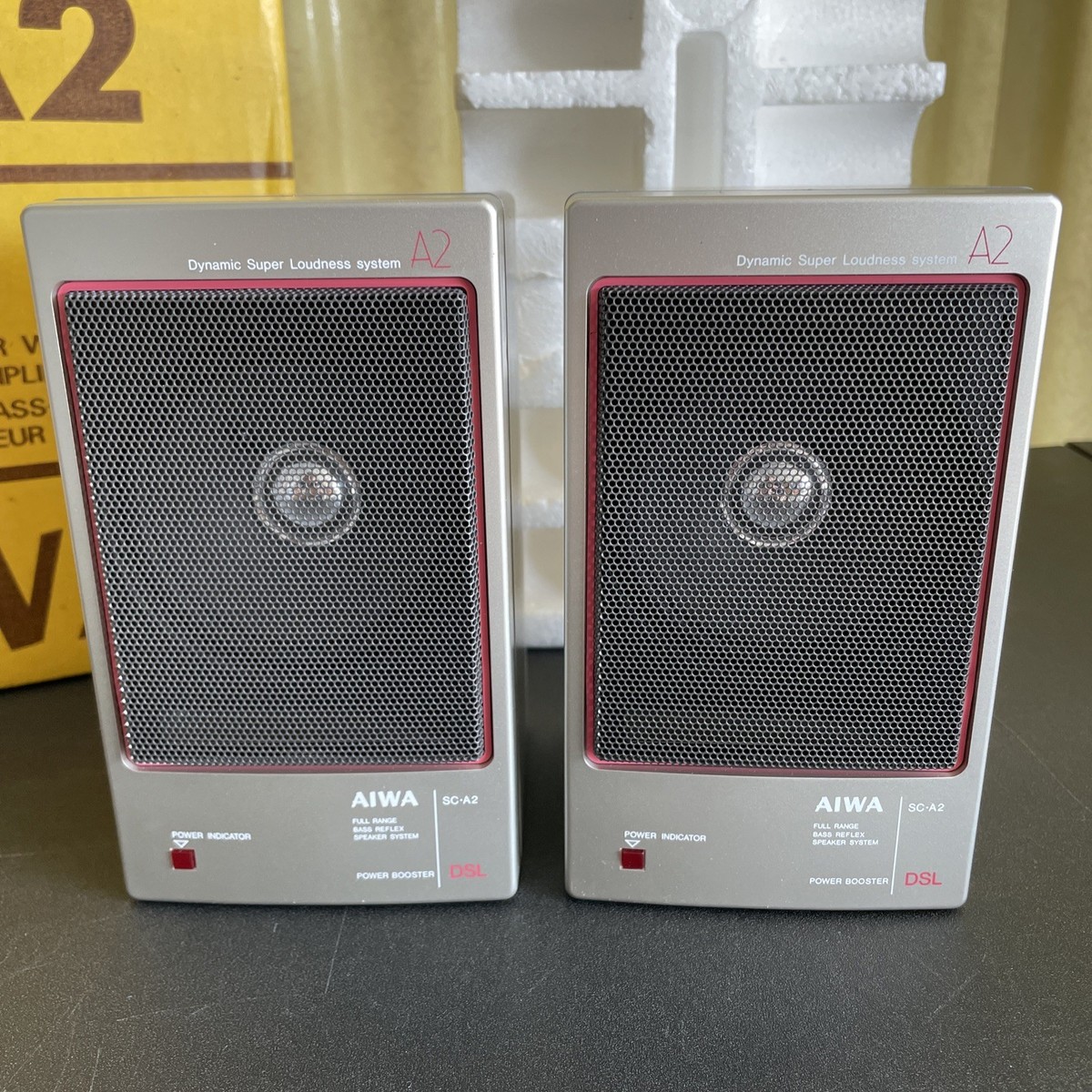 Vintage AIWA SC-A2 Mini Bass Reflex Bookshelf Speakers 1983 Japan