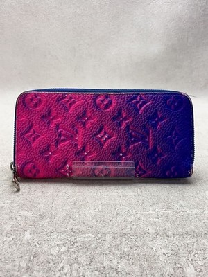 long wallet