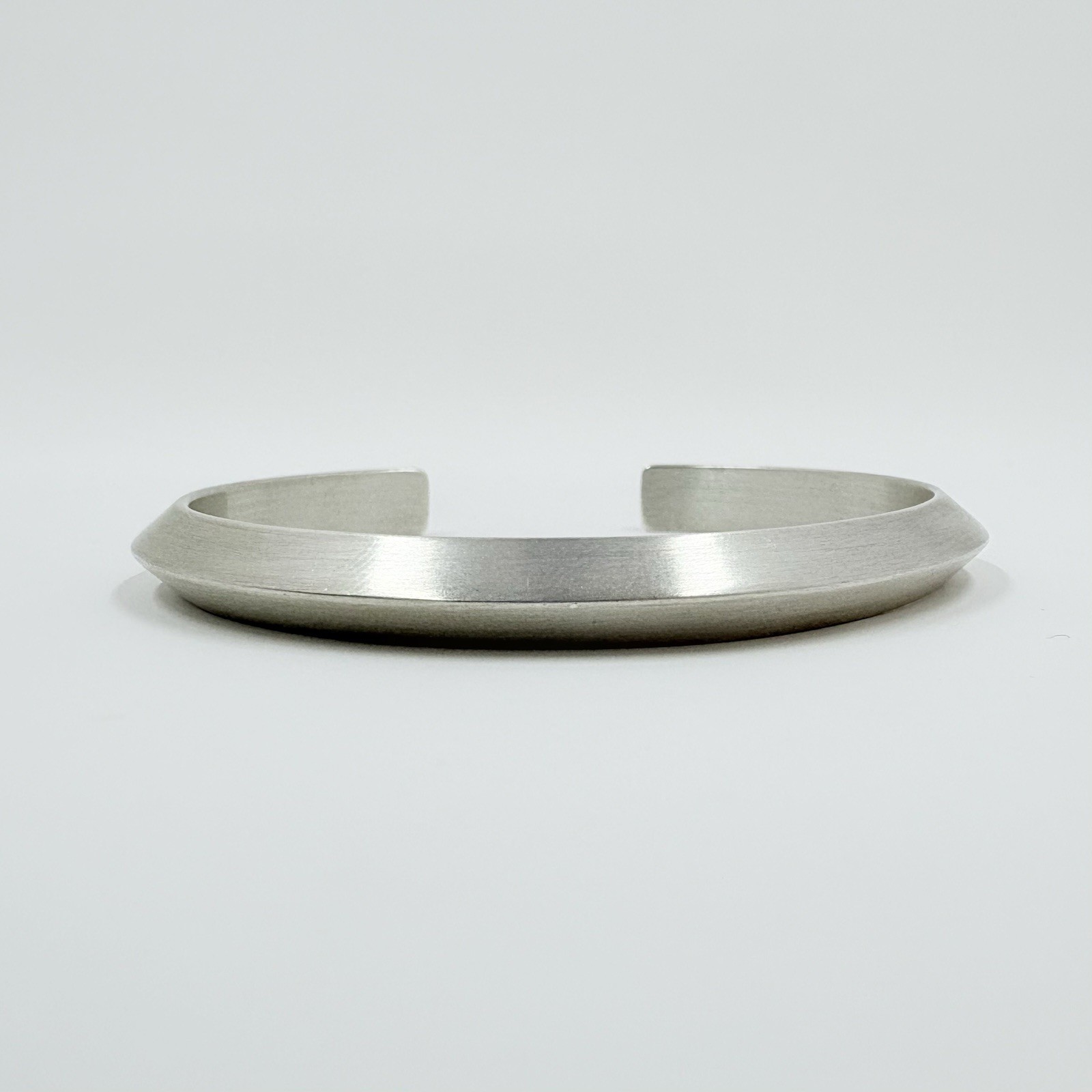 Sterling Silver Artisan Signed Triangle Cuff Brac… - image 6