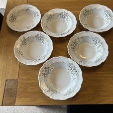 6 x Royal Albert Haworth Rimmed Soup Pasta Bowls, immaculate Condition 20.5 cm