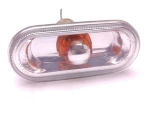 VW CADDY III Furgon 2KA, 2KH, 2CA, 2CH Kotflügelblinker vorne rechts 31736488