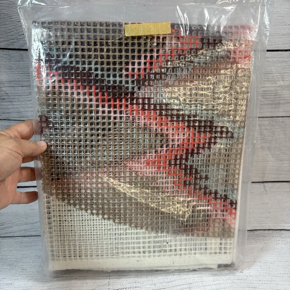 Spinnerin Latch Hook Rug Pattern Canvas 34" Round #554 MOON MOUNTAINS 70s Mod - Image 4 of 4