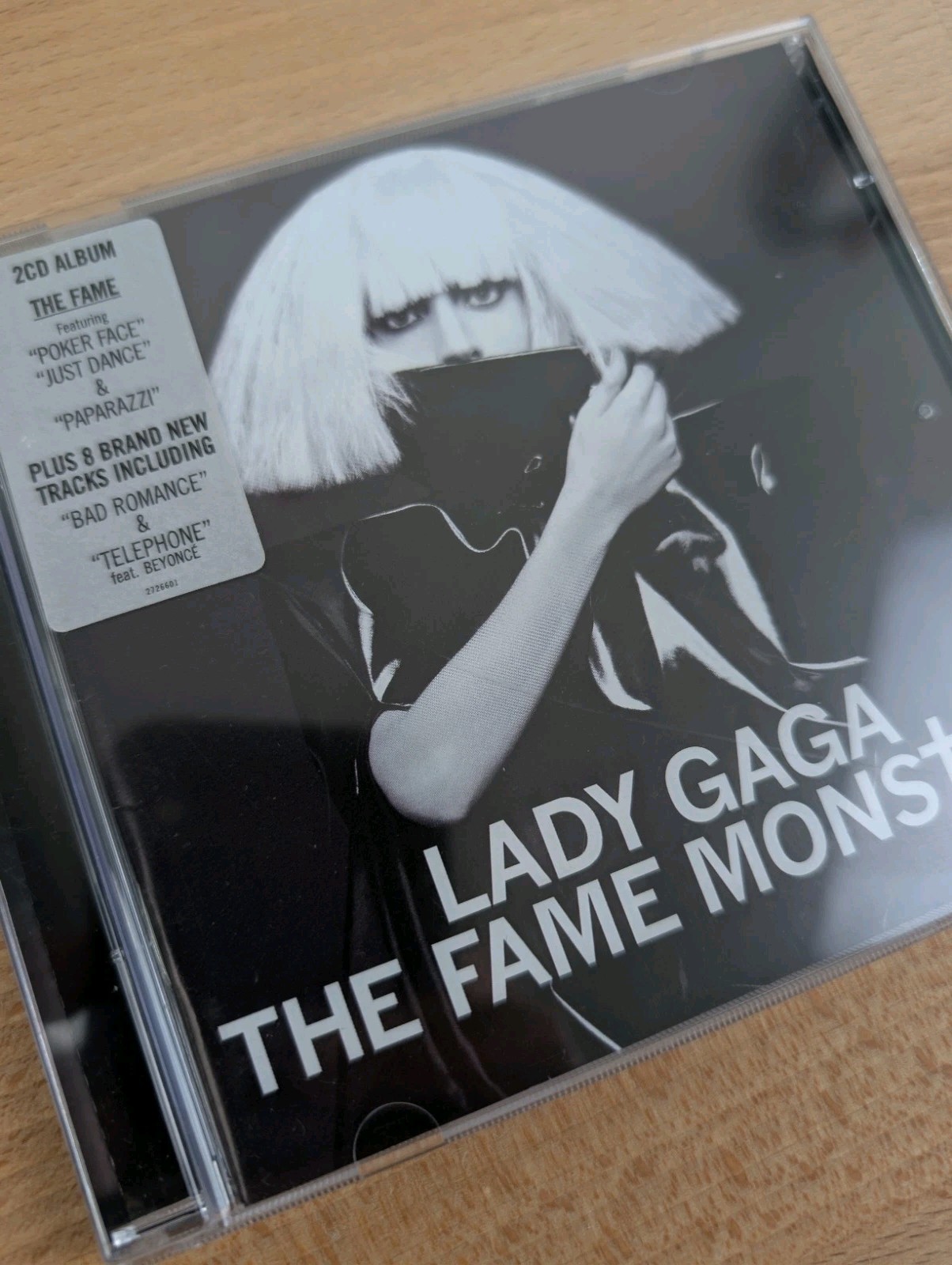 The Fame Monster [Deluxe Edition] [2 Discs] by Lady Gaga (CD, 2009). DN5249 image 4