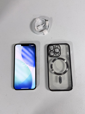 MINT Apple iPhone 13 Pro Bundle (256GB, Graphite, AT&T)