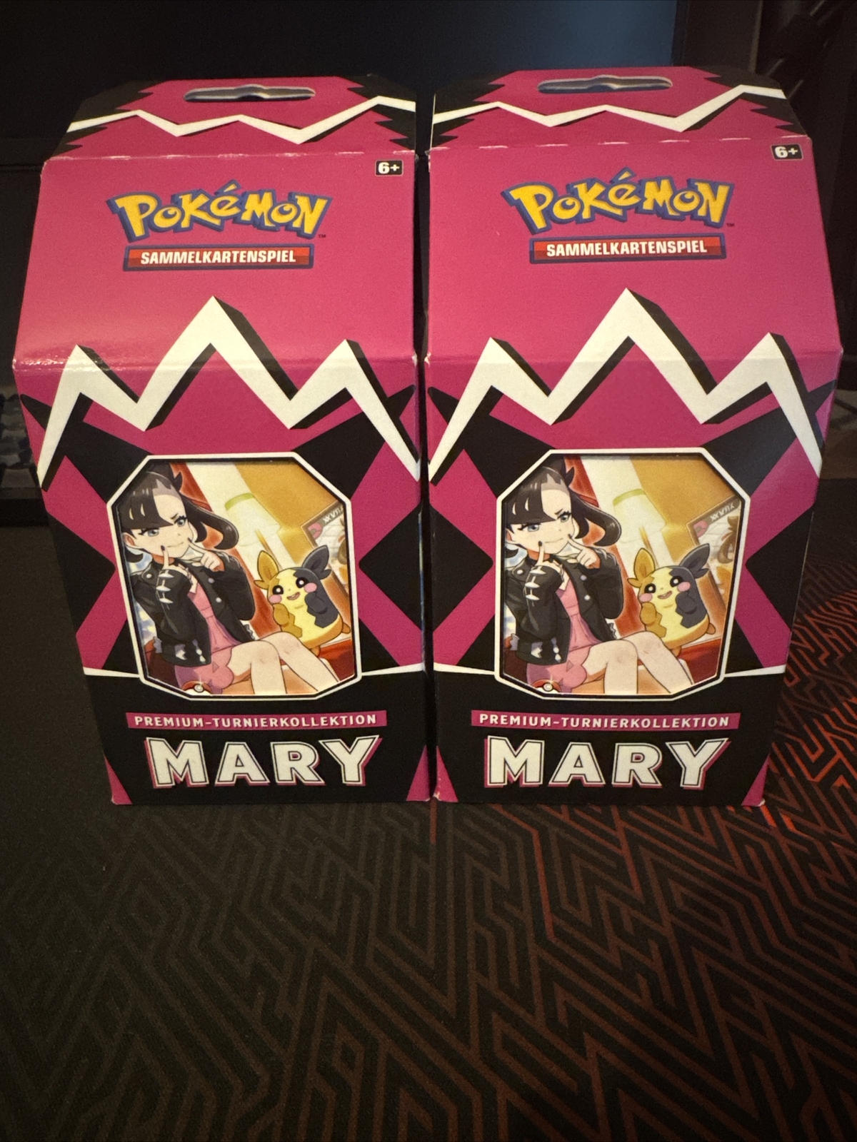 Pokemon Marnie Premium Tournament Collection Karten