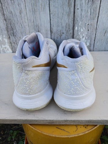 Nike Kyrie III 3 Finals Gold white gold 852395-902 Mens Size 8.5 KD Lebron - Picture 4 of 9