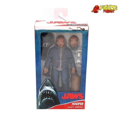 Jaws Hooper 8 Figure NECA Amity Arrival In Package clothed