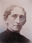 Antique Cabinet Card Photo Victorian Woman by Butterworth from Wilmington, Ohio. — photo 2