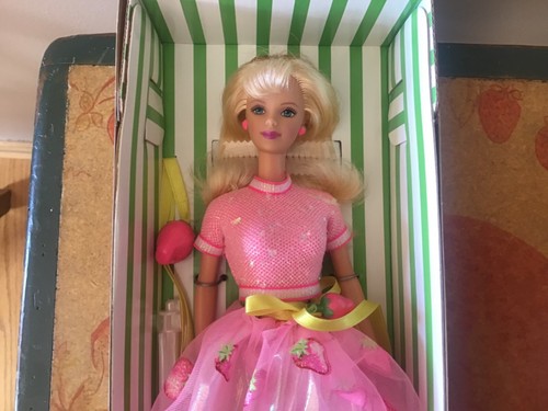 VINTAGE 1998 AVON EXKLUSIVE SONDEREDITION ERDBEERE SORBET BARBIE - NEU IM KARTON - Bild 3 von 12