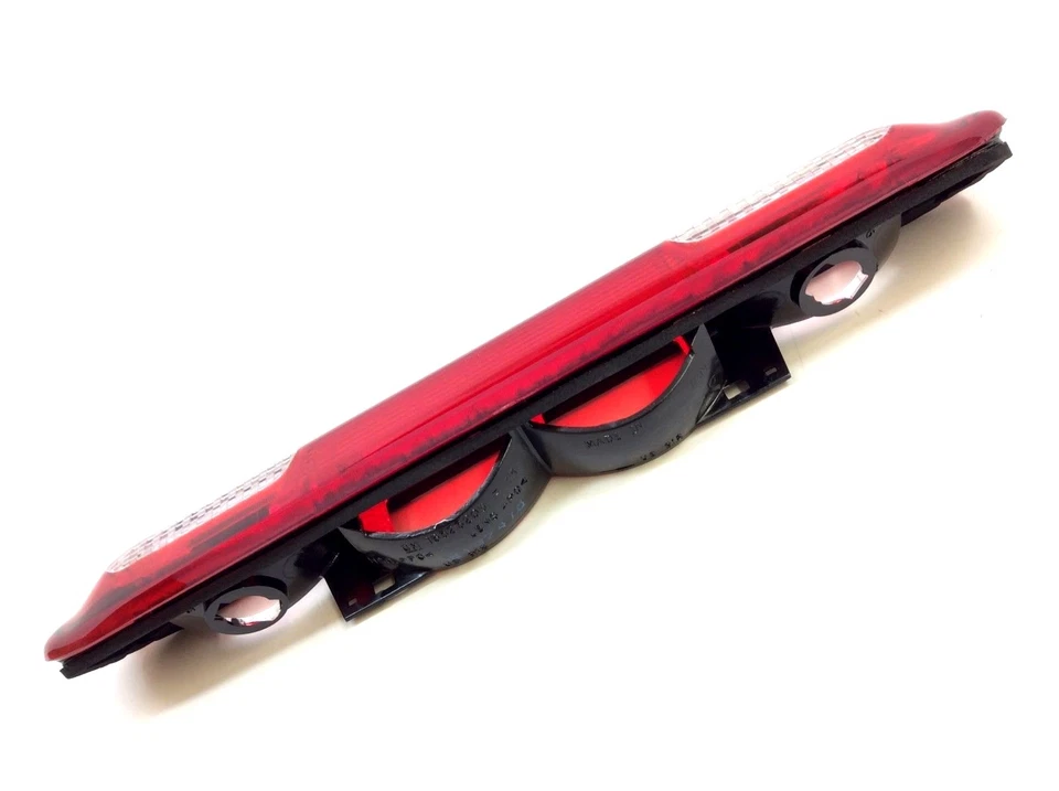 99-07 Chevrolet Silverado GMC Sierra LÁMPARA de carga de freno de parada de montaje alto nueva OEM Foto 3 de 4