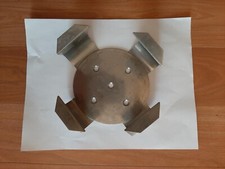 One 2-liter flask holder clamp