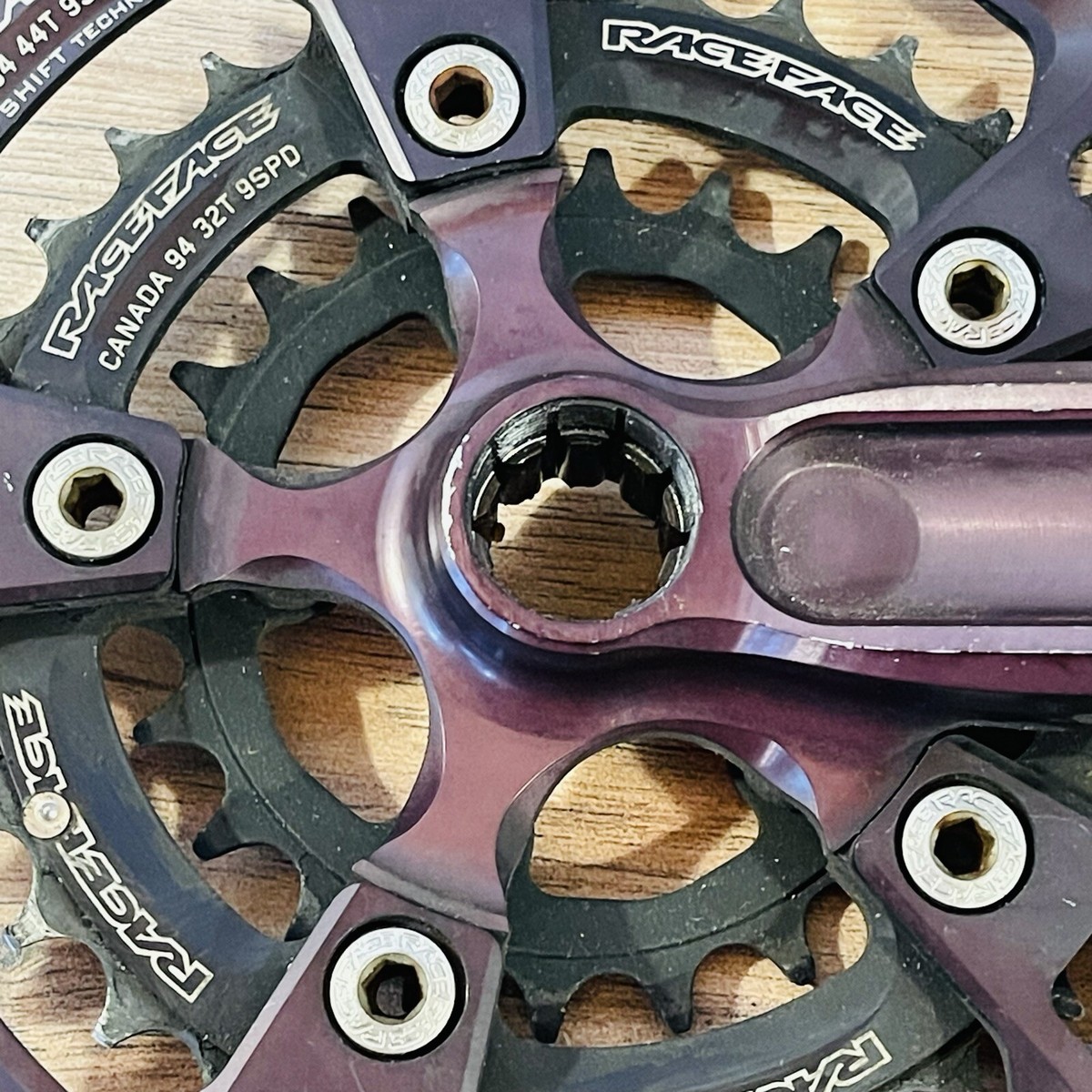 Race Face Turbine Crankset Forged 9 Speed Triple 175 ISIS 22