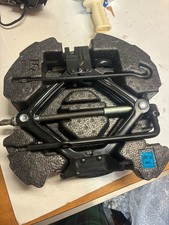 2010-2013 Kia Soul Emergency Spare Tire Jack Tool Kit Assembly Oem 09149-2k100 2010-2013 Kia Soul Emergency Spare Tire Jack Tool Kit Assembly Oem 09149-2k100