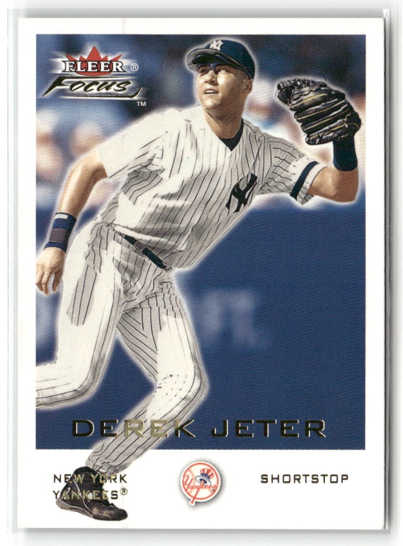 2001 Fleer Focus Derek Jeter #1