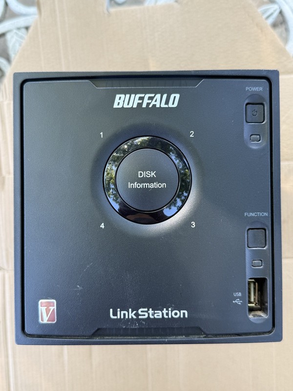 Buffalo Link Station Pro Quad LS-QVL-4TB Model LS-QV40TL/R5