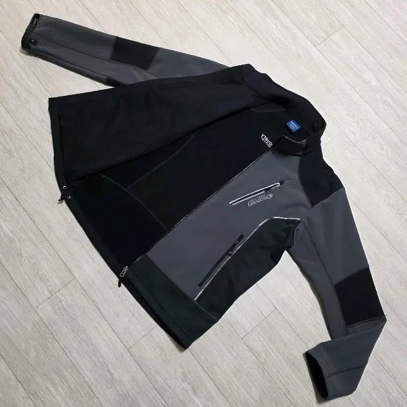 Discovery Men's Softshell Jacket, Functional Flee… - image 2