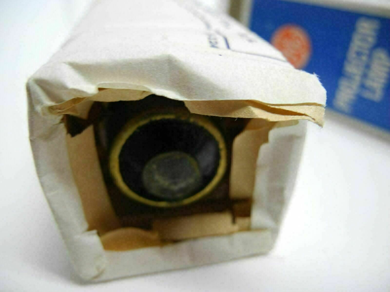 New Old Stock GE General Electric DFY 115 -120 V 1000W Projection Lamp with Box
