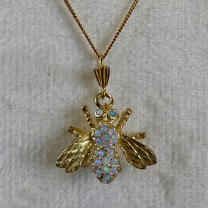 Authentic Fine Silver Gold Plated Opal Set Bee Pendant Necklace