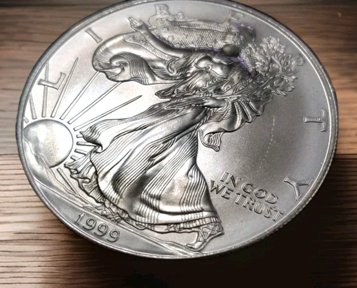1999 SILVER EAGLE Coin- 1oz .999 Pure -THESE ARE GETTING HARD TO FIND~ BUY NOW!!