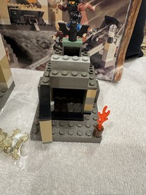 LEGO Harry Potter Gringotts Bank #4714 Minifigs Manual Plz Read No Box