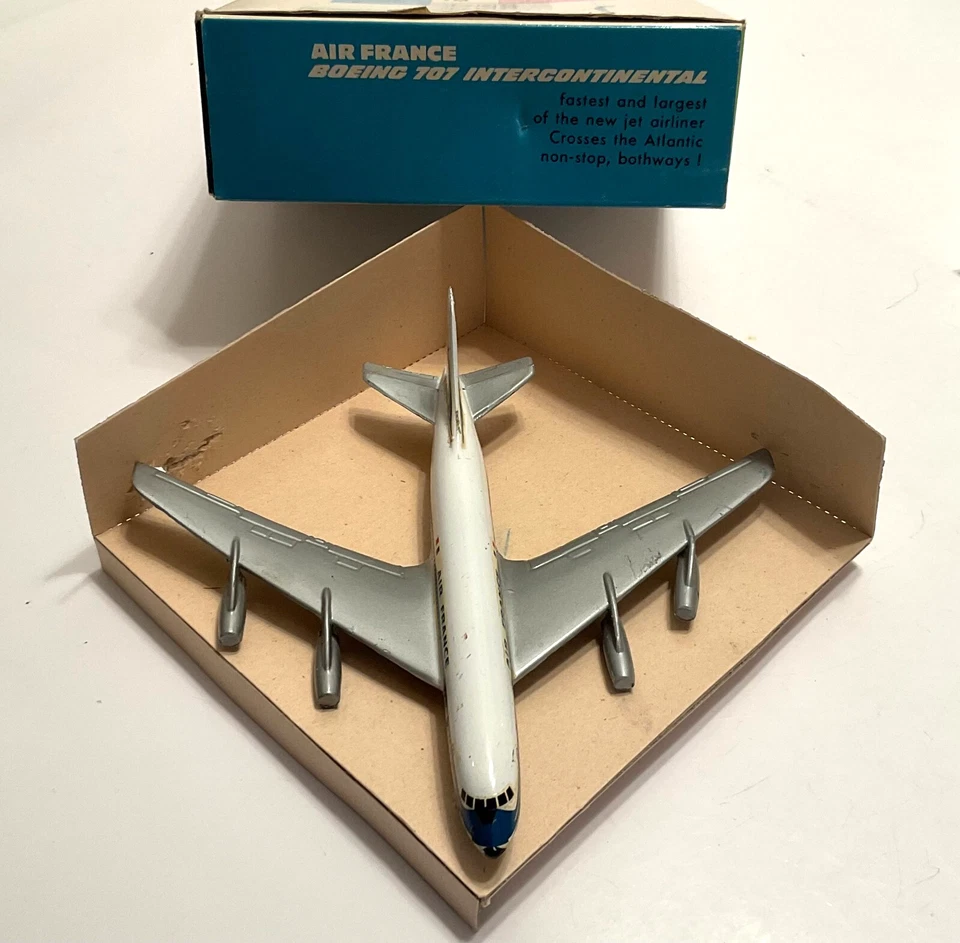 Avión de pasajeros CIJ France A46 Boeing 707 1959 Air France 1/300 promocional en caja Foto 2 de 4