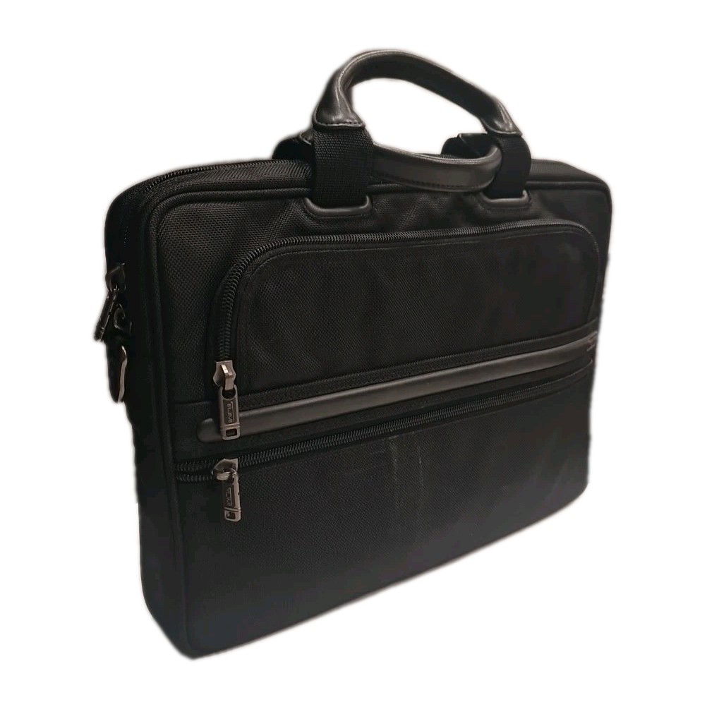 TUMI BALLISTIC BLACK NYLON COMPUTER LAPTOP BRIEFCASE 26111D4 17&rdquo; x 12&rdquo; x 3&rdquo;