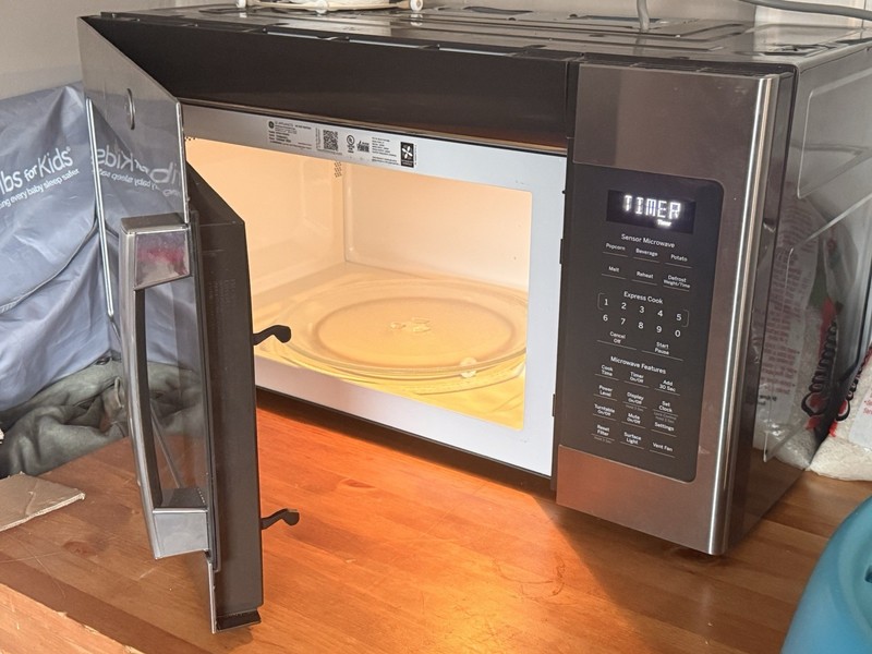GE Bosch HMT72M450 Countertop Stainless Steel Microwave Digital Display