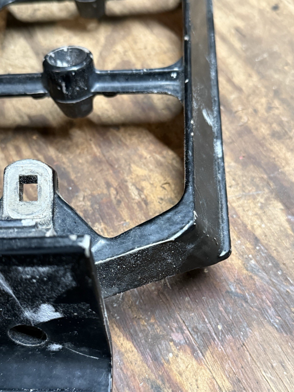 Mercury 74211 74510A2 69555 Rear Cowling Support Bracket 70hp 65hp 650 50hp 3cyl