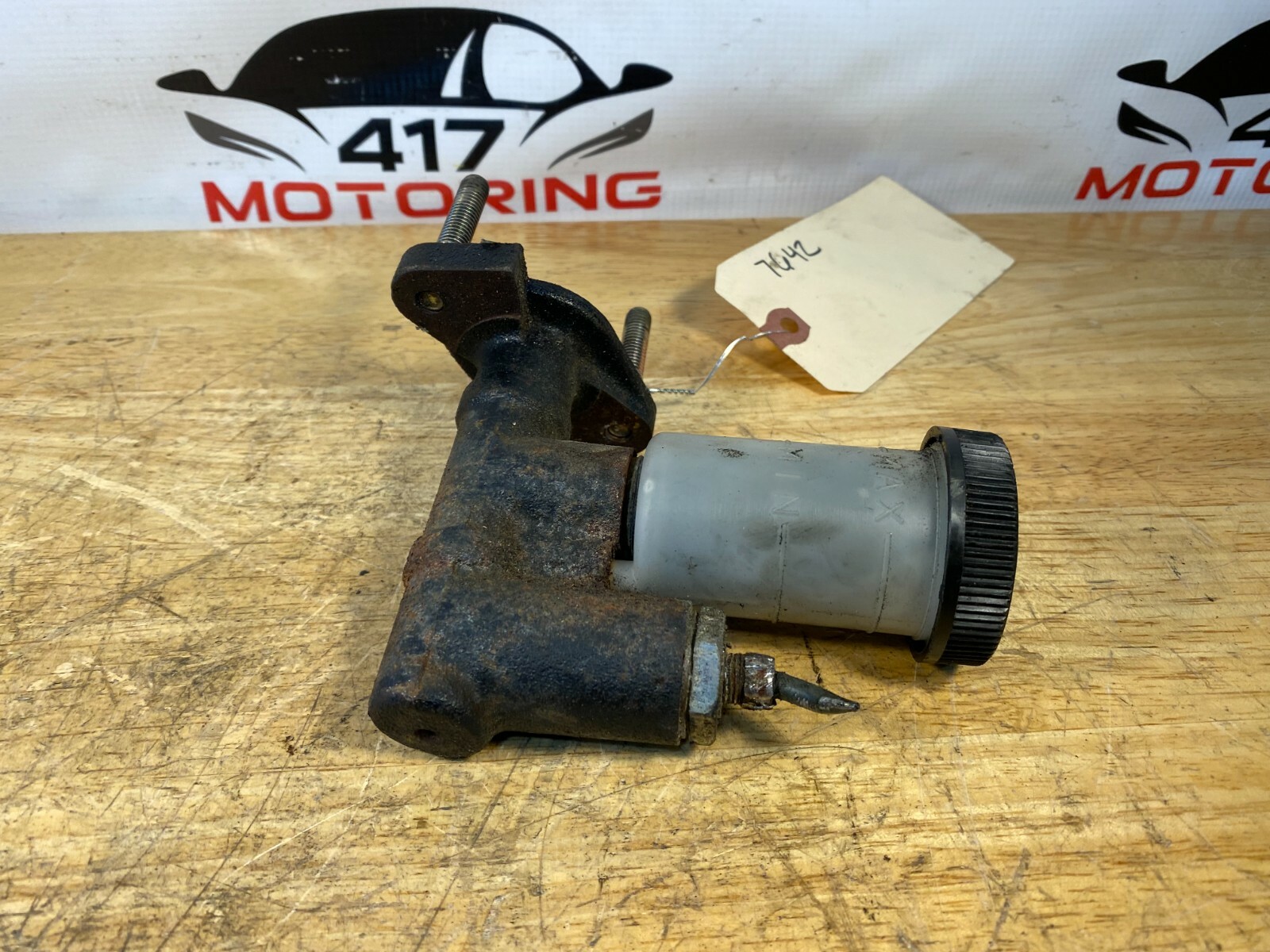 8691 Mazda RX7 FC3s M/T Manual Transmission Clutch Master Cylinder OEM