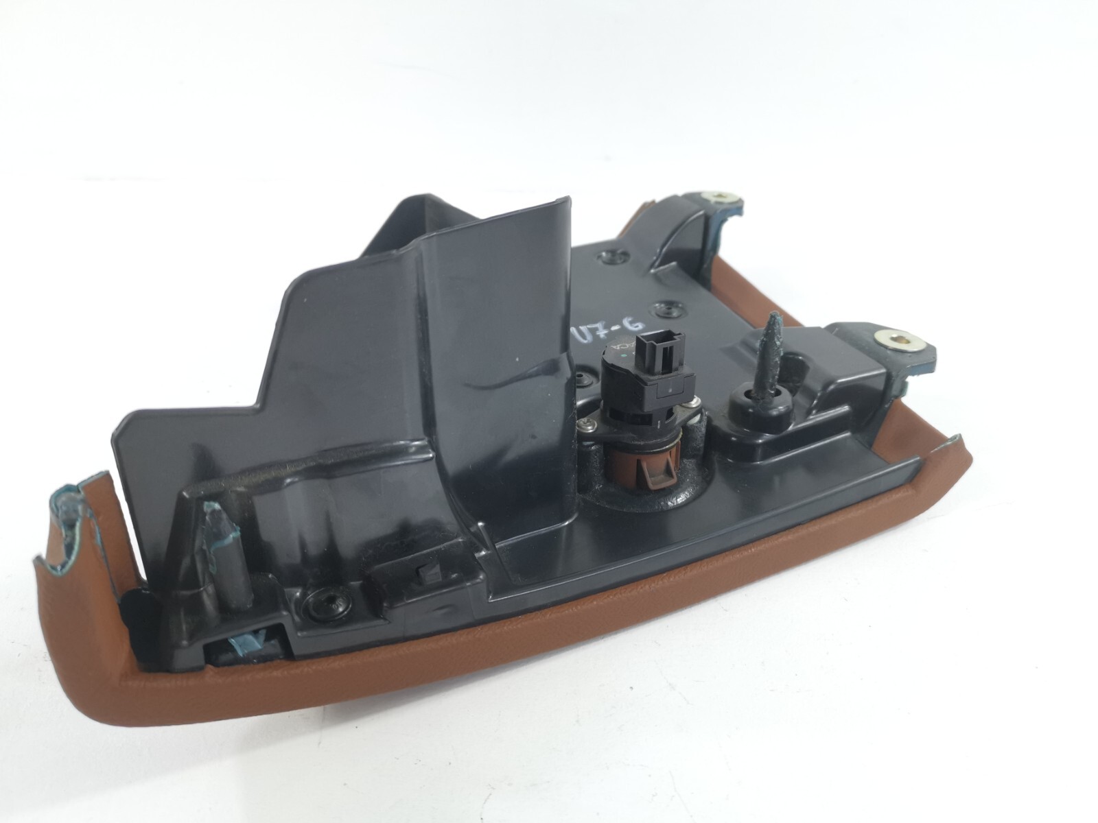 14-19 MASERATI QUATTROPORTE S FRONT LEFT DASH LOWER TRIM