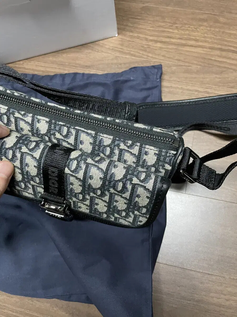 Dior Aqua Mini Messenger Bag Oblique Jacquard