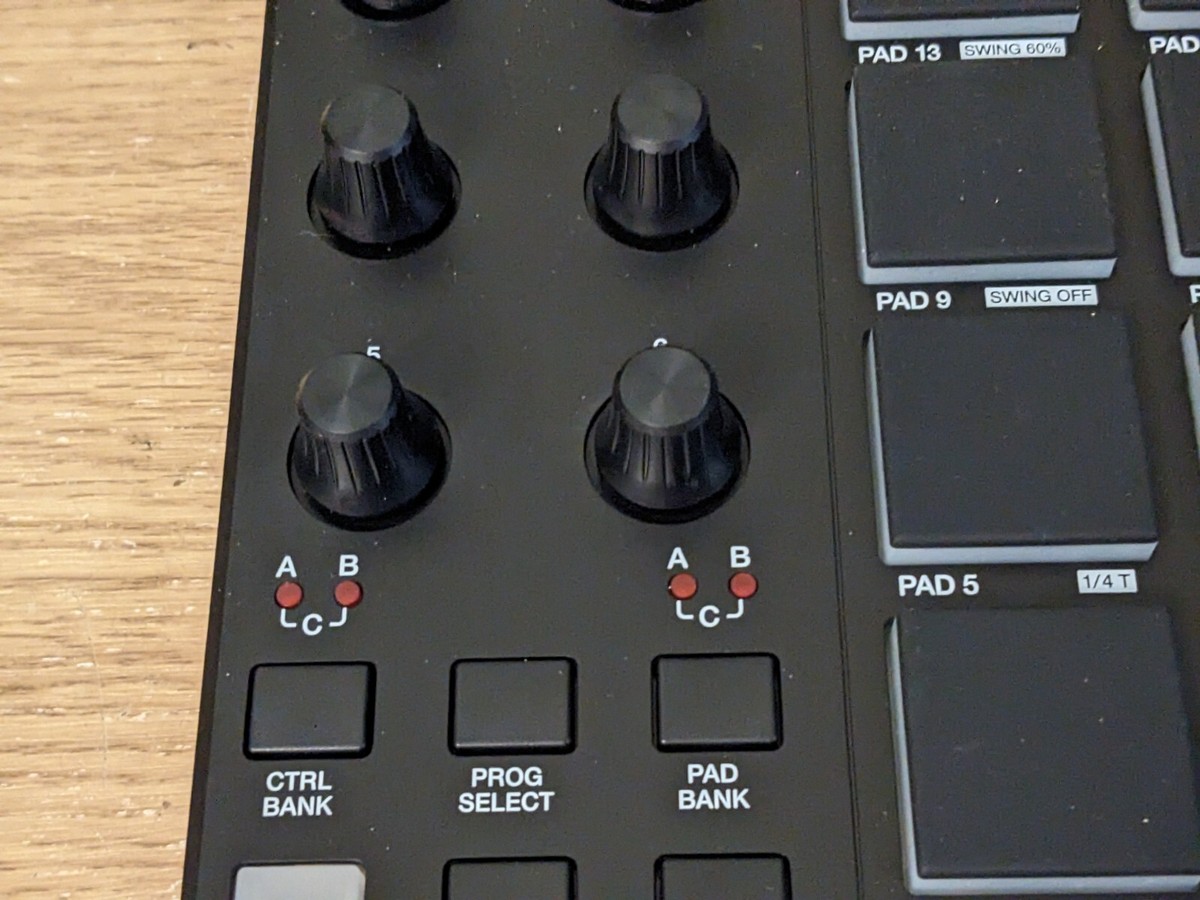 Akai Professional MPD218 USB MIDI pad controller drum machine with