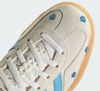 Adidas originals Women's Gazelle Indoor Beige Blue Floral Sneakers