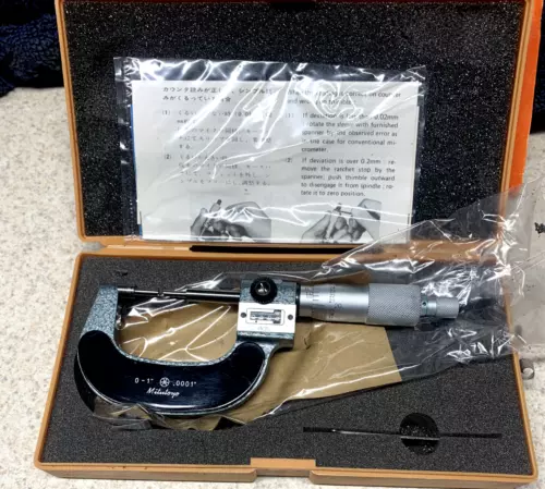 Machinist Tool Mitutoyo Digit 0-1" Micrometer 131-166 / .118 Diameter Heads NOS