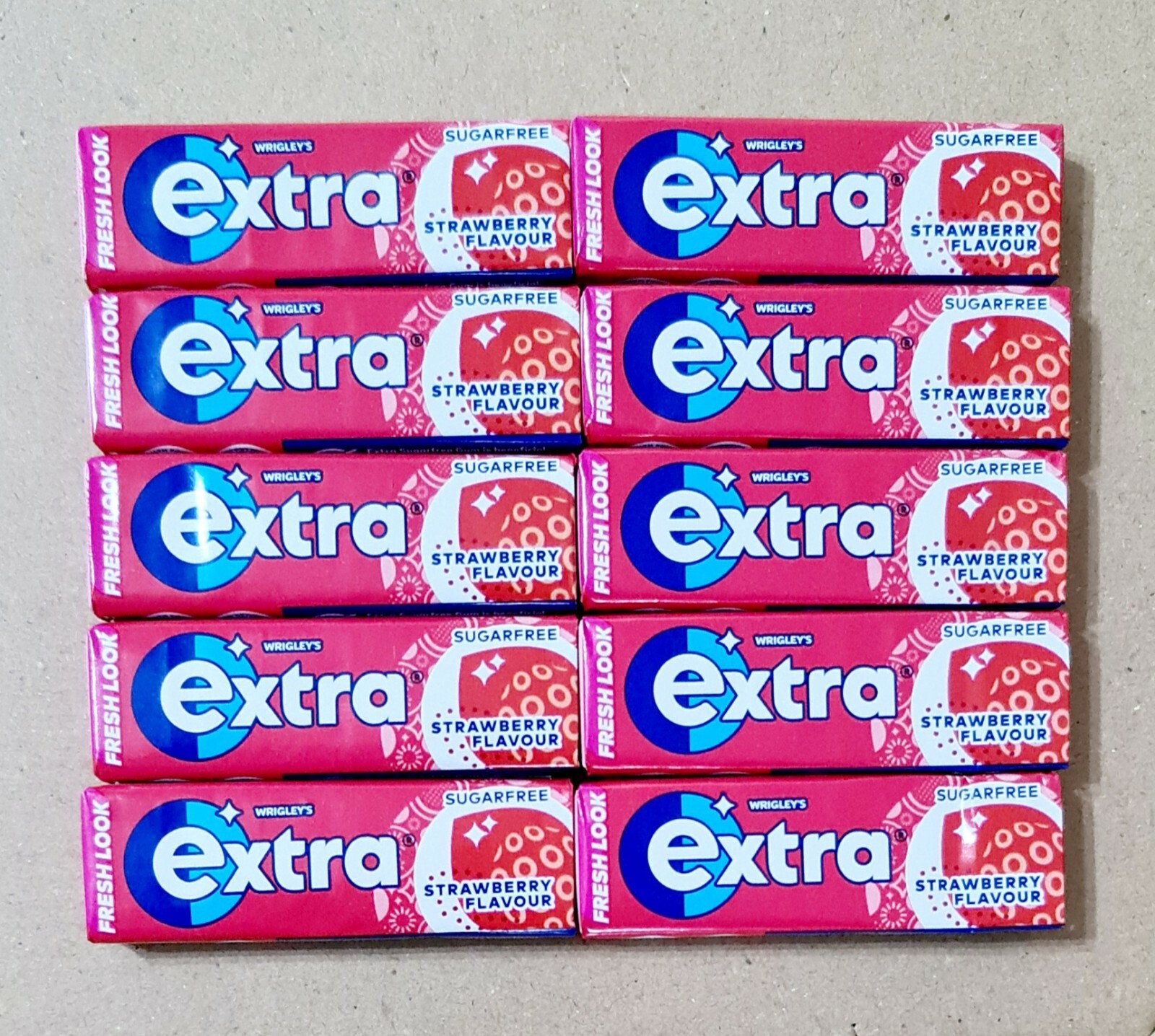 WRIGLEY'S EXTRA STRAWBERRY CHEWING GUM.SUGARFREE 15x14g. BEST BEFORE 03