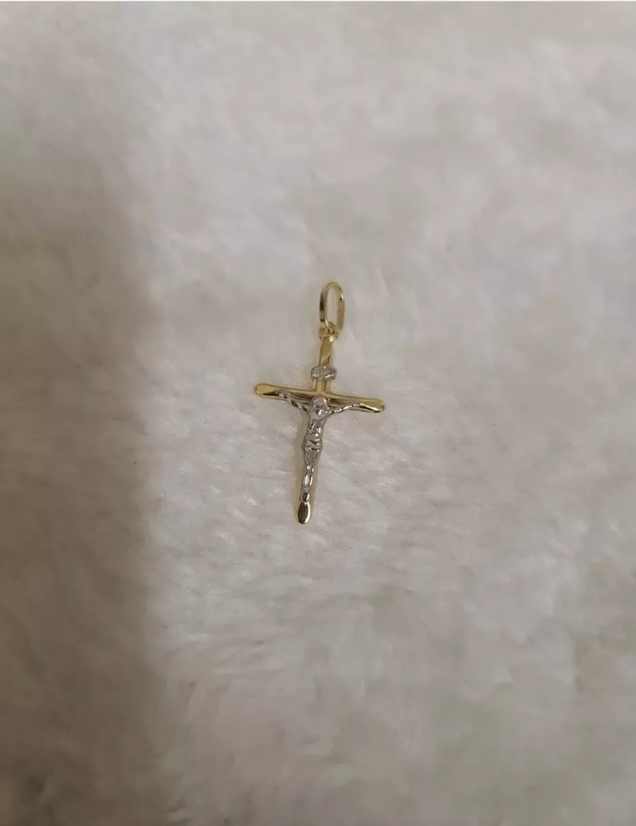 18ct gold crucifix outlet