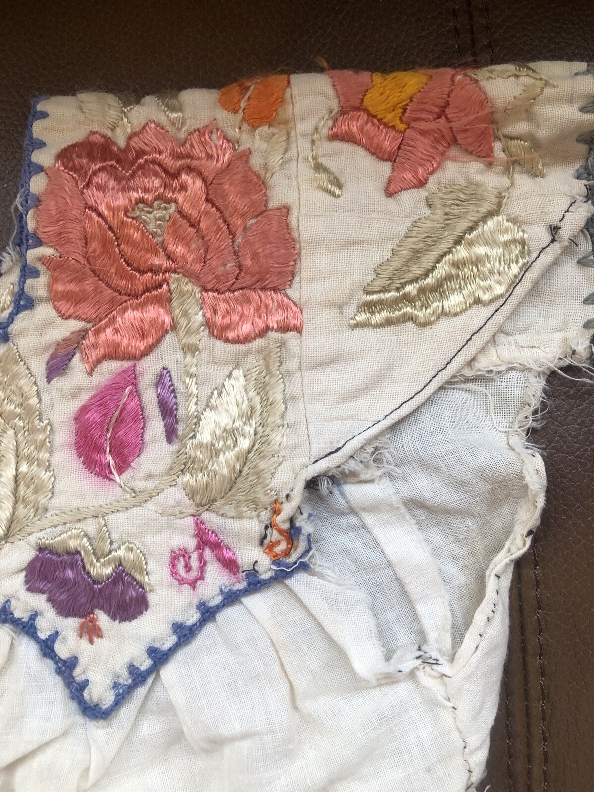 Picture 3 of 9