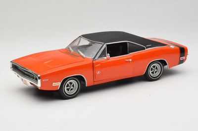 39314 Dodge Charger R/T Orange & Black American Muscle 1/18