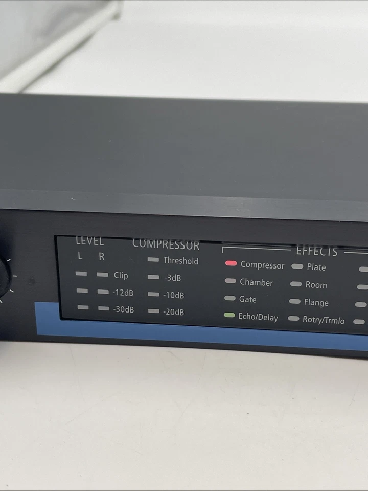 Lexicon MPX-200 24-Bit Dual Channel Effects Processor - Image 3 of 4