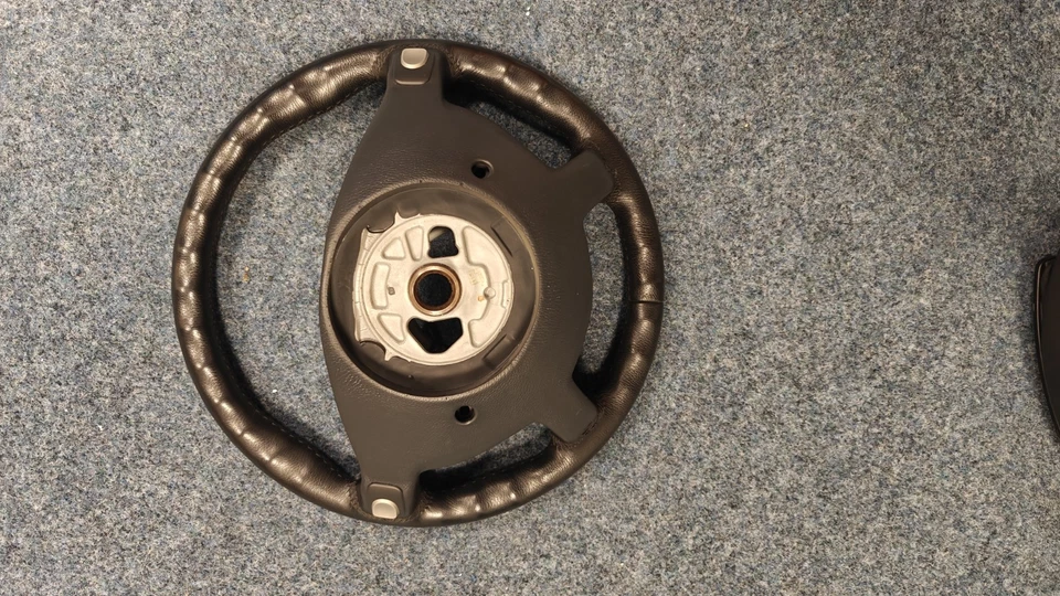 Original Mercedes Lenkrad 21146066039C29 – AMG / Leder – passend für W211 / S211 - Bild 3 von 4