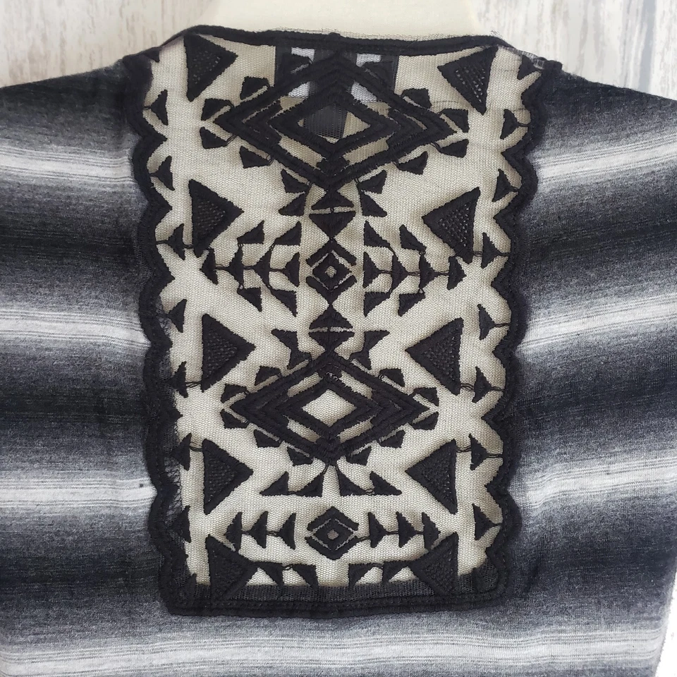 De Colección Y2K IZ Byer Rayas Negro Capucha Cuello Top Negro Crochet Línea Larga Boho XL Foto 4 de 4