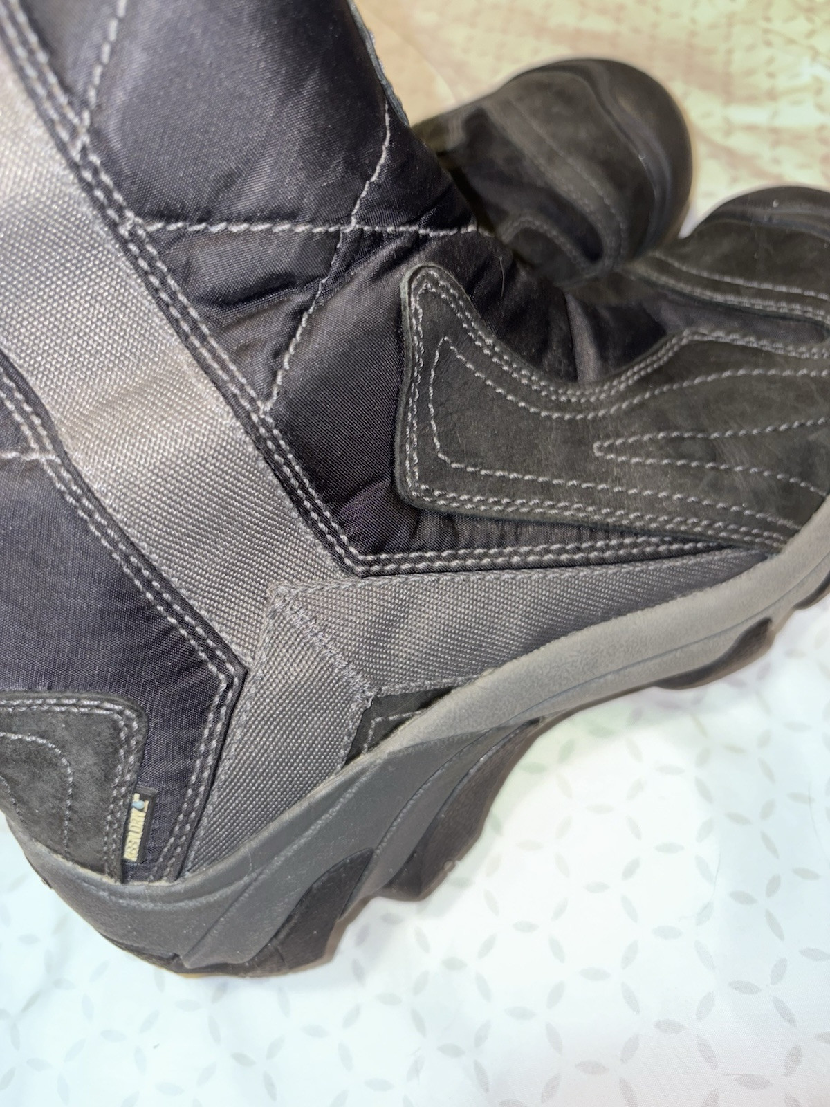 Stivali invernali Keen 5278 Betty neri da donna taglia 7 con cerniera