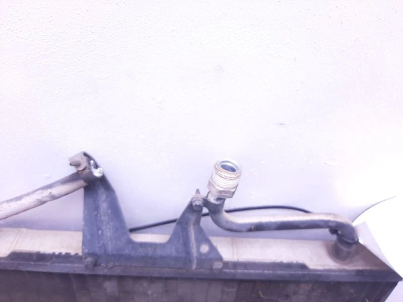 AC Condenser 5.7L 1999-2000 Cadillac Escalade LS 52486529 - Image 3 of 4