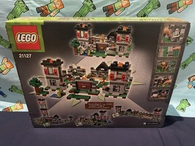 LEGO Minecraft: The Fortress (21127) New Sealed Retired Set